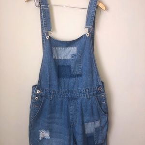 BLUE DENIM OVERALLS WITH PATCHS